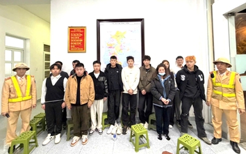 CSGT Quảng Ninh phát hiện ô tô chở 12 người nhập cảnh trái phép