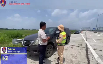 Tạm giữ ô tô, phạt 24 triệu đồng tài xế không bằng lái chạy quá tốc độ trên cao tốc