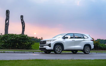 Xe Toyota tăng vọt doanh số tại Việt Nam