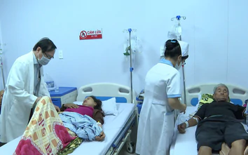 Quảng Ngãi tích cực cấp cứu gần 20 bệnh nhân bị ngộ độc sau ăn bánh mỳ