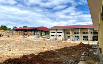 Gia Lai đôn đốc thi công, bù tiến độ dự án 7 trường nội trú vùng biên