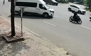 Ô tô bất ngờ đánh lái quay đầu, hất văng người đi xe máy