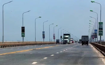 Hà Nội: Cấm nhiều loại xe qua cầu Thăng Long từ 16/10