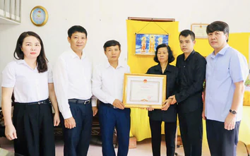 Ninh Bình: Truy tặng Bằng khen người đàn ông quên mình cứu hai cháu nhỏ đuối nước