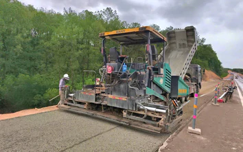 Xử lý nhà thầu không đáp ứng nguồn lực tài chính thi công mở rộng cao tốc Cam Lộ - La Sơn