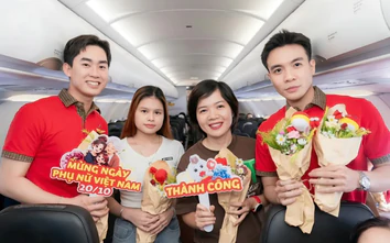 Vietjet gửi ngàn lời chúc yêu thương tới phái đẹp từ độ cao 10.000m