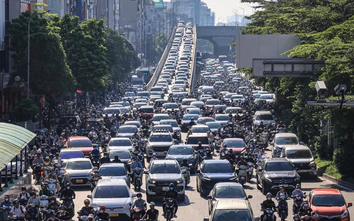 Hà Nội đẩy nhanh xử lý ùn tắc, úng ngập, siết trật tự đô thị