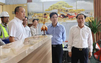 Thứ trưởng Nguyễn Văn Sinh yêu cầu đẩy nhanh tiến độ nhà ở xã hội tại Cần Thơ