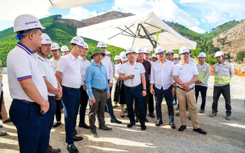 Đèo Cả thưởng 1 tỷ đồng, khích lệ thi đua đưa cao tốc Khánh Hòa-Buôn Ma Thuột về đích sớm