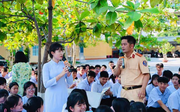 Hơn 2.000 học sinh ở Khánh Hòa được tuyên truyền an toàn giao thông