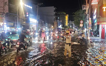 CSGT TP.HCM cảnh báo 122 điểm ngập khi mưa lớn, triều cường
