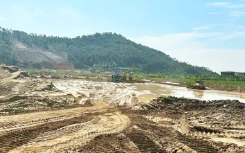 Cao tốc Vinh - Thanh Thủy: Tháo “nút thắt” bãi đổ thải để đảm bảo tiến độ
