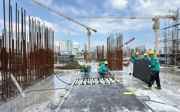 Công trường khát thợ, nhà thầu phải đổi cách giữ người