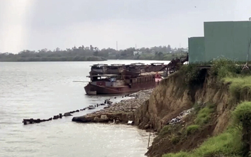 Nhiều tuyến đường thủy miền Trung xuất hiện chướng ngại, tiềm ẩn mất an toàn