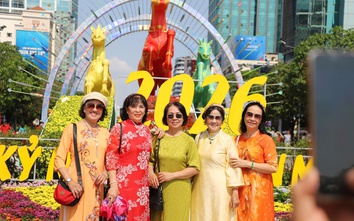 Đường hoa Nguyễn Huệ 2026 hút 1,8 triệu lượt khách, trải nghiệm ngày - đêm gây ấn tượng