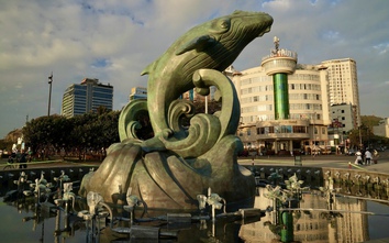 Cá Ông vươn mình - biểu tượng mới làm đẹp diện mạo phố biển Vũng Tàu