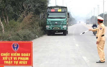 CSGT Phú Thọ xử lý ô tô cơi nới thùng, chở hàng quá tải