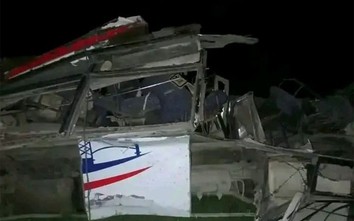 Nepal: Xe chở đoàn đưa dâu lao xuống vực sâu gần 200m, 13 người tử vong