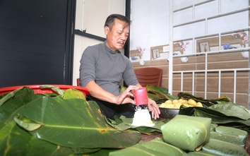 Làng bánh chưng gần trăm tuổi xứ Nghệ rộn ràng vào vụ Tết