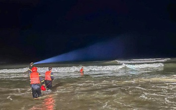 Khánh Hòa: Tìm thấy thi thể nam thanh niên bị sóng cuốn sau 2 ngày tìm kiếm