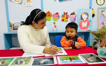 Hà Nội dự kiến cho trẻ mầm non trường chất lượng cao làm quen ngoại ngữ là cần thiết