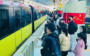 Hà Nội: Nhiều người thay đổi thói quen đi lại sau biến động giá xăng dầu