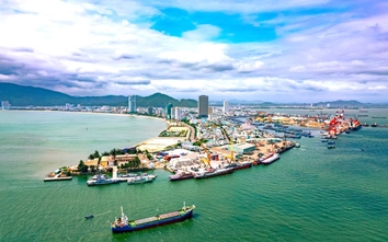 Tàu 2.000 tấn gặp sự cố mắc cạn tại luồng hàng hải Quy Nhơn