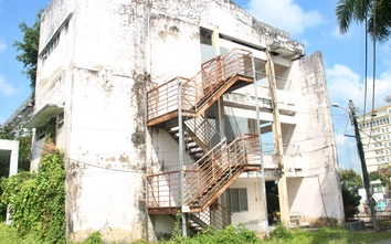 Nhà thiếu nhi ở Cà Mau xuống cấp sau hơn 10 năm sử dụng