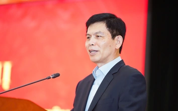 Thứ trưởng Lê Anh Tuấn: Siết phòng thủ thiên tai từ sớm, giữ vững mạch máu giao thông