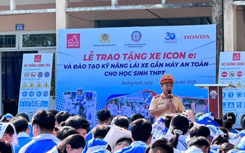Tuyên truyền về trật tự ATGT cho hàng nghìn học sinh miền núi