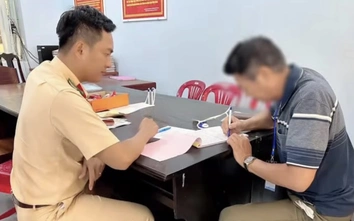 Từ clip vượt ẩu trên đường tỉnh 741, tài xế xe khách bị phạt 5 triệu đồng, trừ điểm GPLX