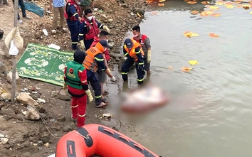 Phú Thọ: Phát hiện thêm nạn nhân trong vụ chìm tàu trên sông Hồng