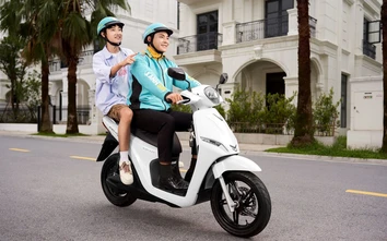 Tài xế xe máy điện được miễn phí thuê, đổi pin 3 năm