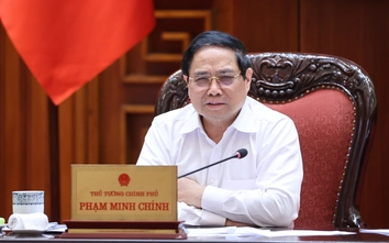 Thủ tướng: Không để thiếu nguồn cung xăng dầu, khẩn trương xây dựng kho dự trữ chiến lược