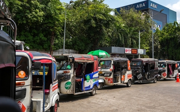 Campuchia tạm dừng xử phạt giao thông để giảm áp lực từ giá xăng dầu