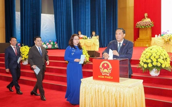 Ông Hoàng Giang được bầu giữ chức Chủ tịch HĐND tỉnh Lào Cai