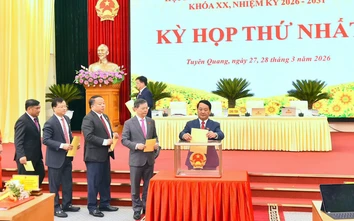 Ông Phan Huy Ngọc tái đắc cử Chủ tịch UBND tỉnh Tuyên Quang