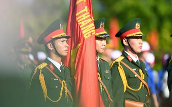 “Vạn dặm Trường Sa - Trong tim Tổ quốc”: Lễ thượng cờ tại Khu tưởng niệm Gạc Ma