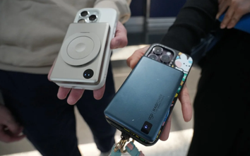 Hồng Kông hạn chế số lượng pin dự phòng được mang lên máy bay