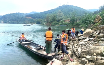 Tuyên Quang: Tìm thấy hai vợ chồng mất tích do lật thuyền trên hồ thủy điện Chiêm Hóa