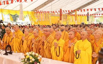 Trang nghiêm Đại lễ cầu siêu tưởng niệm anh hùng liệt sĩ tại Bến tàu không số K15