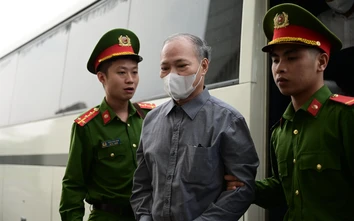 Cựu Thứ trưởng Hoàng Văn Thắng hầu tòa vụ nhận hối lộ 200.000 USD