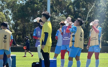 Đội tuyển nữ Việt Nam tranh vé dự World Cup dưới thời tiết 38 độ