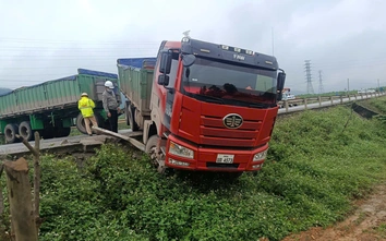 Tai nạn nghiêm trọng trên tuyến tránh qua Hà Tĩnh, 2 người tử vong