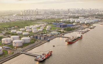Đề xuất cho tàu đến 50.000 DWT vào Tổng kho xăng dầu Nhà Bè