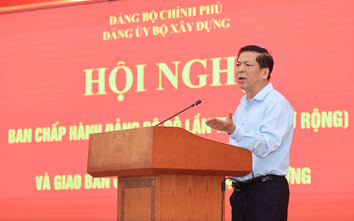 Minister Tran Hong Minh orders expressways to open before April 15 deadline