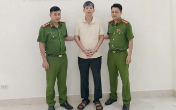 Hà Nội: Bắt tạm giam tài xế đỗ ô tô chắn barie, gây rối tại chung cư Hinode