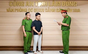 Lâm Đồng: Khách đến vay vốn ngân hàng, nhân viên mượn điện thoại chiếm đoạt 1,7 tỷ đồng