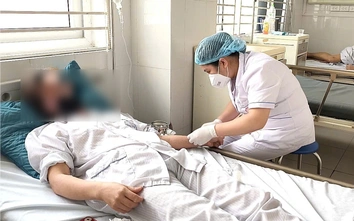 Chủ quan với bệnh sởi "trẻ em", người lớn gặp biến chứng