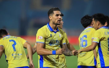 V-League: Hoàng Hên lập cú đúp, Hà Nội FC thắng kịch tính Becamex TP. Hồ Chí Minh